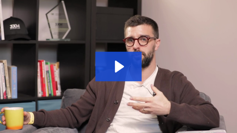 thumbnail with play button (11)